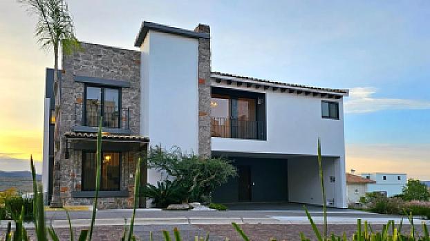 Excelente y hermosa residencia en Gran Reserva Medoc 7 Lomas de Angelópolis.
