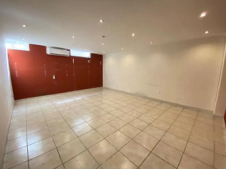 Edificio Comercial en Venta para Corporativo, Escuela o Clínica