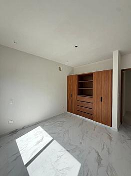 HOUSE FOR SALE IN RESIDENCIAL ARBOLADA, AV. HUAYACAN CANCUN