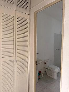 Venta casa ampliada céntrica en Porto bello
