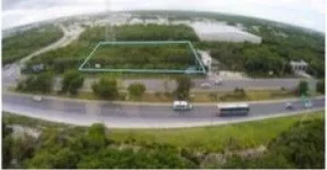 Terreno Comercial en Venta sobre Carretera Federal Cancún–Tulum, Playa del Carmen, Quintana Roo