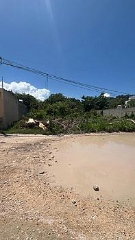 Terreno multifamiliar H1M en Álamos, Cancún, a pasos de Av. Huayacán ideal para desarrollo habitacional