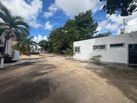 Terreno comercial en renta sobre Av. López Portillo con doble frente y alta exposición en Cancún