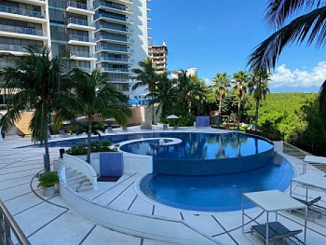Departamento de Lujo en Venta en Be Towers Puerto Cancún con 3 Recámaras, Jacuzzi y Vista Panorámica