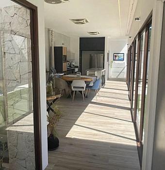Casa en venta de una planta con 3 habitaciónes dentro de privada, Mérida