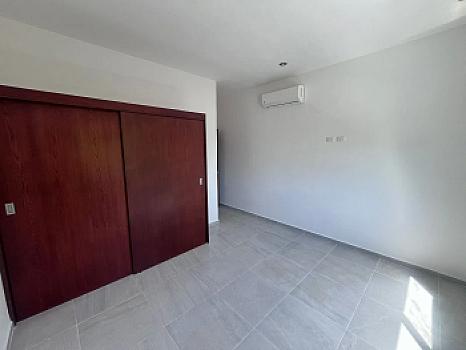 Casa de 4 Recámaras en Privada con Alberca – El Encuentro, Playa del Carmen