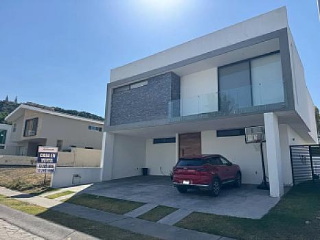 Hermosa Residencia de Diana Natura