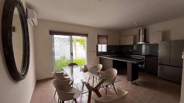Casa en Venta en Residencial La Joya, Playa del Carmen | 3 Recámaras + Estudio