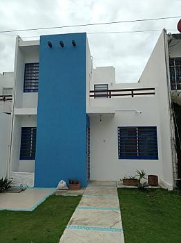 Casa de 3 Recámaras con Recámara en Planta Baja en Vista Real Cancún