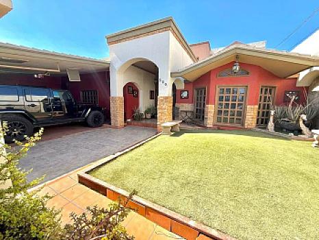 RESIDENCIA EN VILLAFONTANA, Amplitud, Privacidad y Ubicación Estratégica