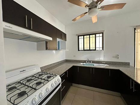 Casa en venta de 3 habitaciónes en gran santa fe