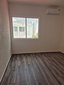 Casa en Renta en Jardines del Sur 2 | 4 Recámaras | Frente a Alberca | Equipada y Remodelada