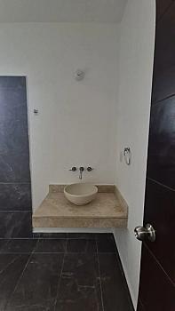 Casa en Renta en Jardines del Sur 2 | 4 Recámaras | Frente a Alberca | Equipada y Remodelada