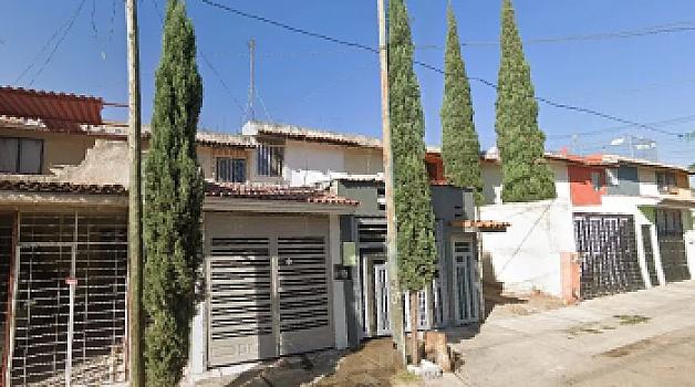 CASA EN PARADOS DE LOS PINOS, LA CRUZ, TONALÁ, JALISCO