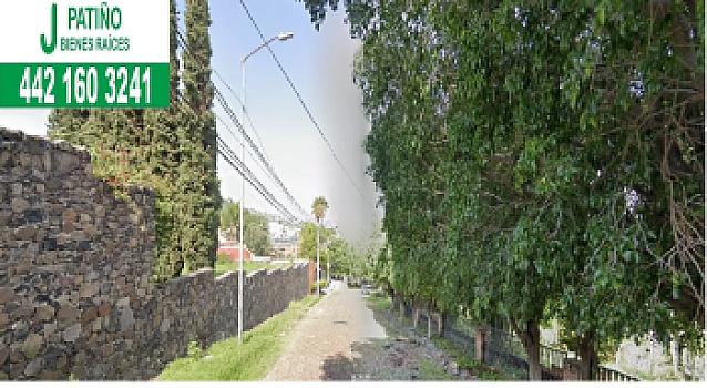 QUERETARO, fracc. colinas del bosque II secc, 1,260 m2, habitacional, cerca de escuelas, cesntros comerciales, bancos.