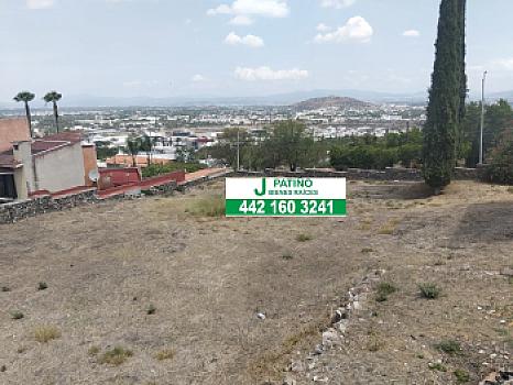 QUERETARO, fracc. colinas del bosque II secc, 1,260 m2, habitacional, cerca de escuelas, cesntros comerciales, bancos.