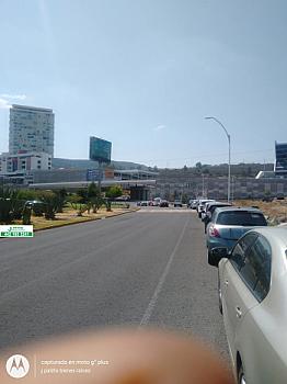 QUERETARO, Terrenos comeriales  Entre:fracc. la alhambra y el centro cívico de Qro, libramiento sur pte. ( carr 400 ).