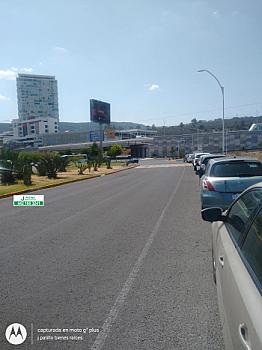 QUERETARO, Terrenos comeriales  Entre:fracc. la alhambra y el centro cívico de Qro, libramiento sur pte. ( carr 400 ).