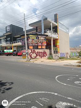 VENTA TERRENO COMERCIAL Prolongación Bernardo Quintana  Sup. 3,800 m2 ,Venta $ 22 mill.( SE VENDE TODO). primera escritu