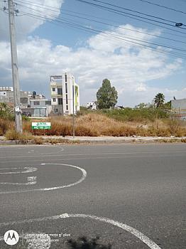 VENTA TERRENO COMERCIAL Prolongación Bernardo Quintana  Sup. 3,800 m2 ,Venta $ 22 mill.( SE VENDE TODO). primera escritu