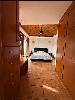 santa fe, casa en renta ubicada en  esquina