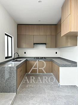 CASA EN VENTA EN COTO PRIVADO EN VILLA DE ÁLVAREZ, CON CONEXIÓN A TERCER ANILLO Y CERCA DE LA GLORIETA