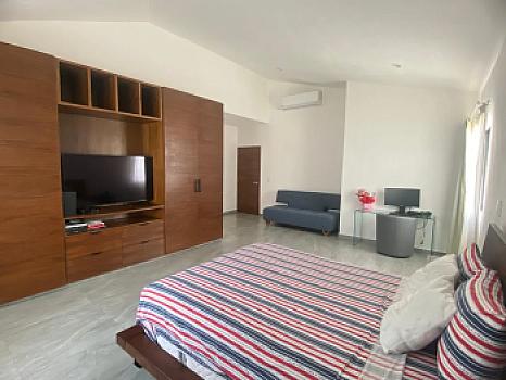 Casa de Lujo de 1 Nivel con Alberca en Lagos del Sol Cancún