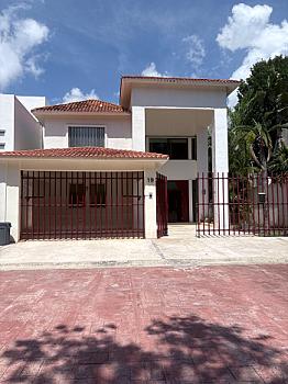 Casa en renta en Sm. 16 amueblada o sin muebles