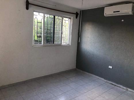 House for rent on Av. Del Bosque in Cancún