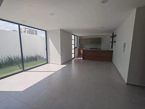 CASA MODERNA DE 3 HABITACIONES