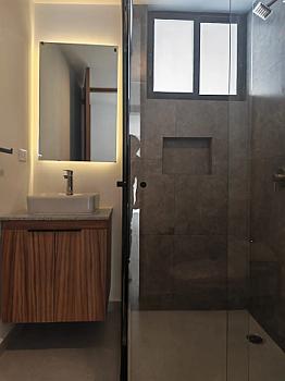 CASA MODERNA DE 4 HABITACIONES