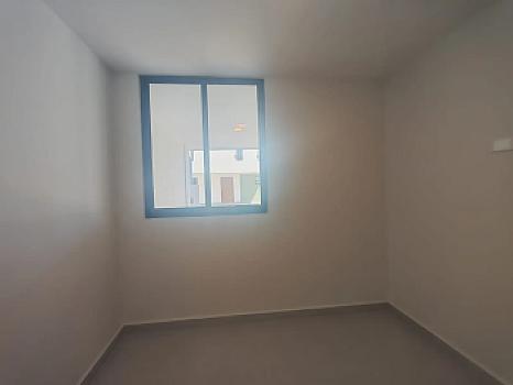 CASA MODERNA DE 4 HABITACIONES