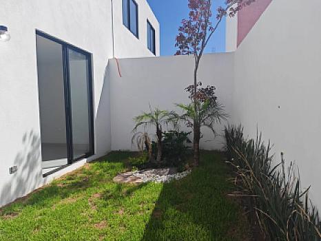 CASA MODERNA DE 4 HABITACIONES