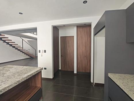 HERMOSA CASA EN VENTA,  LOMAS DE ANGELOPOLIS, CASCATTA