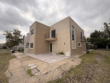 Casa en Venta en esquina en La Tijera