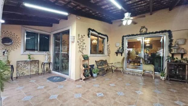 Casa en venta en esquina en Chichi Suárez, Mérida
