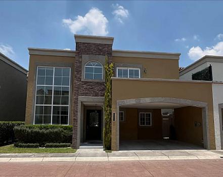 RESIDENCIA EN VENTA, EN LA ZONA MAS EXCLUSIVA DE METEPEC, EDO MEX