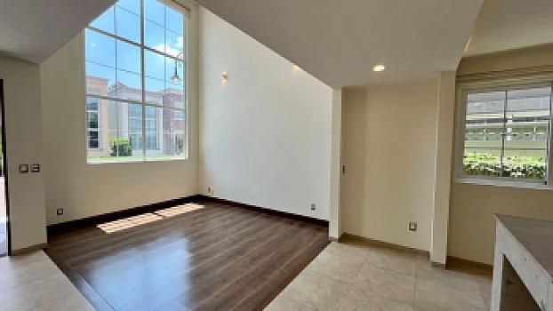 RESIDENCIA EN VENTA, EN LA ZONA MAS EXCLUSIVA DE METEPEC, EDO MEX