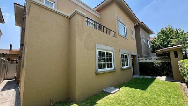 RESIDENCIA EN VENTA, EN LA ZONA MAS EXCLUSIVA DE METEPEC, EDO MEX