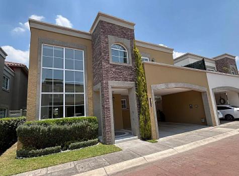 RESIDENCIA EN VENTA, EN LA ZONA MAS EXCLUSIVA DE METEPEC, EDO MEX