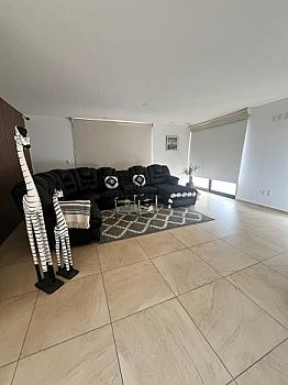 Duplex amoblado en renta en Altos Juriquilla con gran terraza