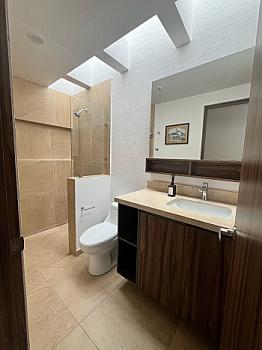 Duplex amoblado en renta en Altos Juriquilla con gran terraza