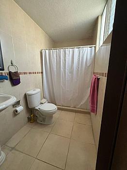Grande casa en venta con alberca en Querétaro