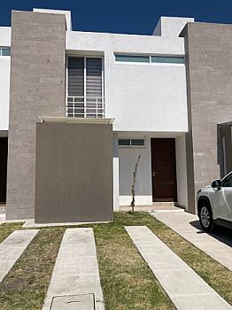 Casa amueblada en Sonterra en renta