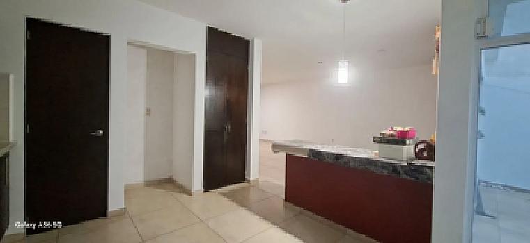 CASA FAMILIAR EN RENTA ZONA MILENIO III