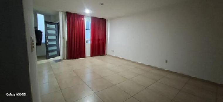 CASA FAMILIAR EN RENTA ZONA MILENIO III