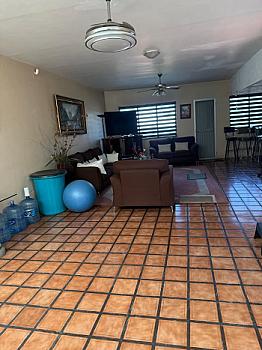 CASA HABITACION, 3 RCS. COCHERA DOS AUTOS EXCELENTE UBICACION