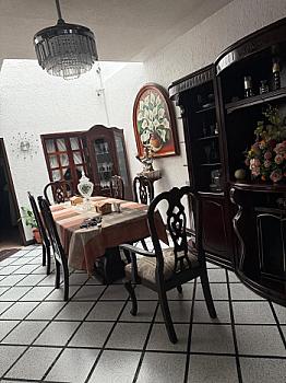 CASA HABITACION, 3 RCS. COCHERA DOS AUTOS EXCELENTE UBICACION
