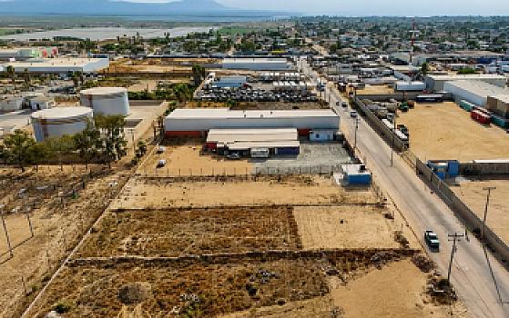 Commercial lot for sale / terreno comercial en venta