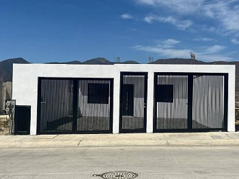 Single story home for sale / Single story house for sale Ensenada Baja California